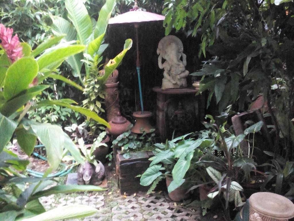Hotel Baan Pim à Chiang Mai Extérieur photo