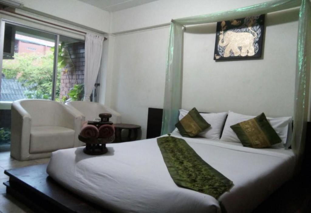 Hotel Baan Pim à Chiang Mai Extérieur photo